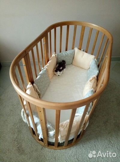 Детская кроватка из натурального дерева (бук)