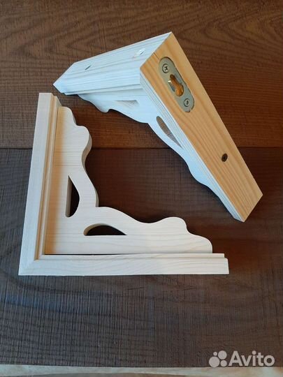 Кронштейн для полок