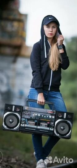 Блютуз колонка