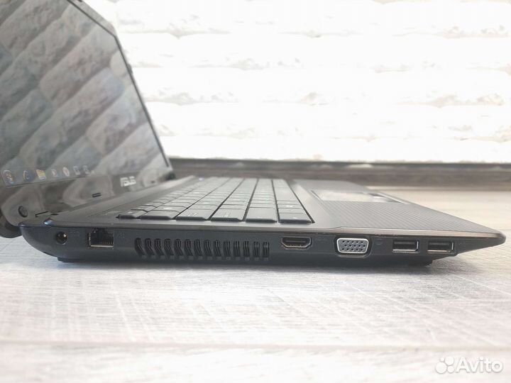 Ноутбук Asus x53u