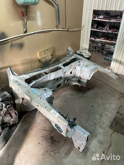 Правая четверть nissan almera n16