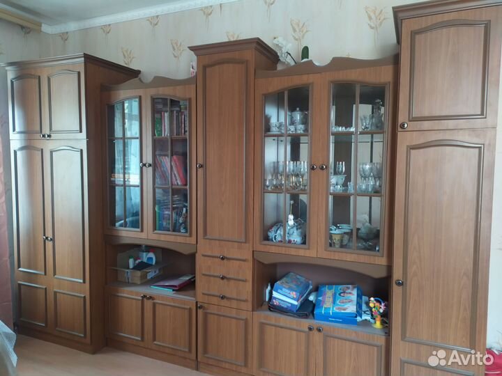 Стенка в гостиную бу