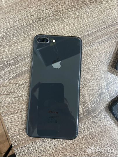 iPhone 8 Plus, 64 ГБ