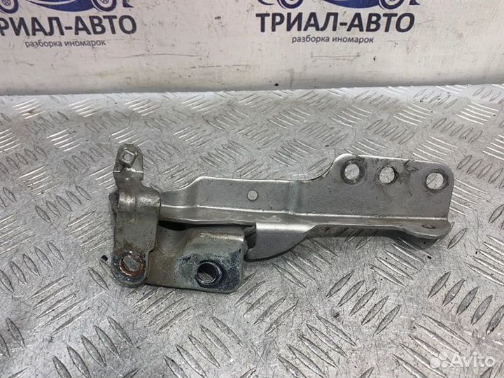 Петля капота левая Kia Sorento 1