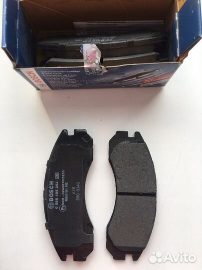 Передние тормозные колодки Bosch 0986495252
