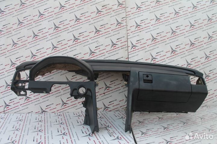 Панель w202 Mercedes (черная)