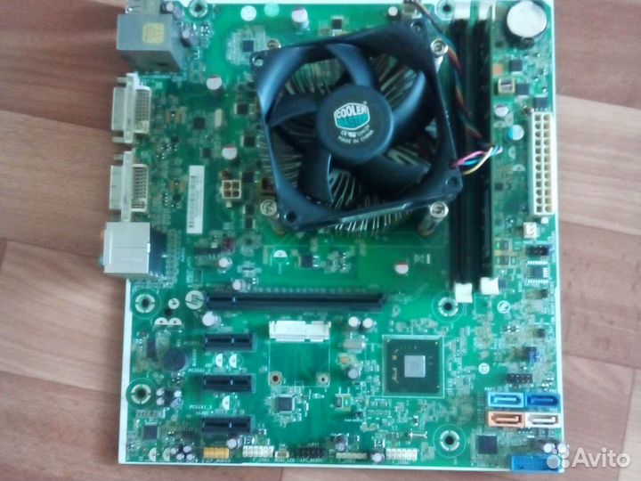 Блок питания и материнская плата с процессорам