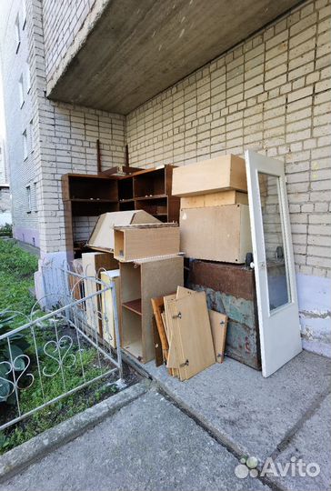 Отдам бесплатно различную мебель