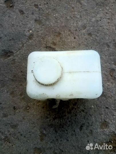 Бачок омывателя ваз-2101-2107 нового образца