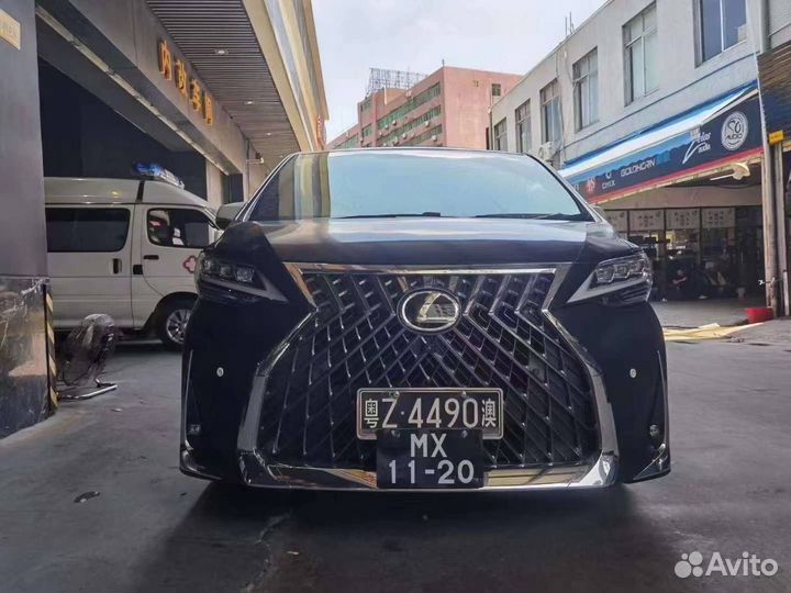 Рестайлинг Toyota Alphard в Lexus LM