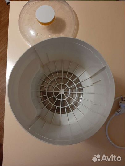 Продаю стерилизатор электронный maman