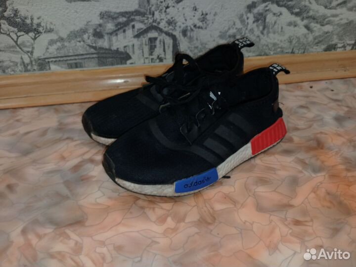 Кроссовки детские б/у размер 38 адидас