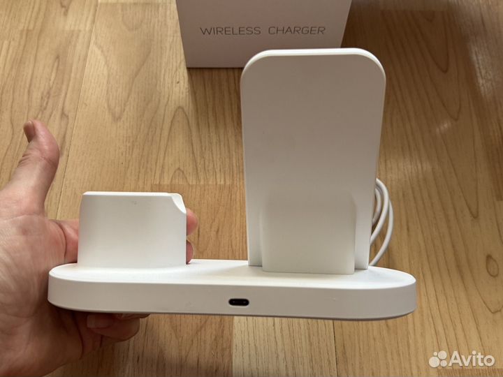 Беспроводное зарядное устройство 3 в 1