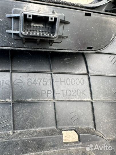 Накладка торпедо левая Kia Rio 4 1.4 G4LC МКПП