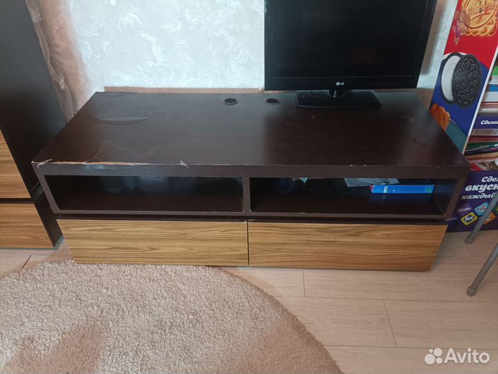 Тумба под телевизор