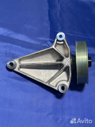 Ролик ремня генератора обводной