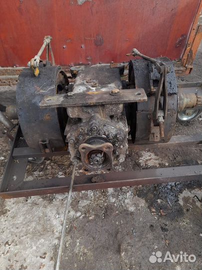 Бортовые редуктора и мост газ 71 (танкетка)