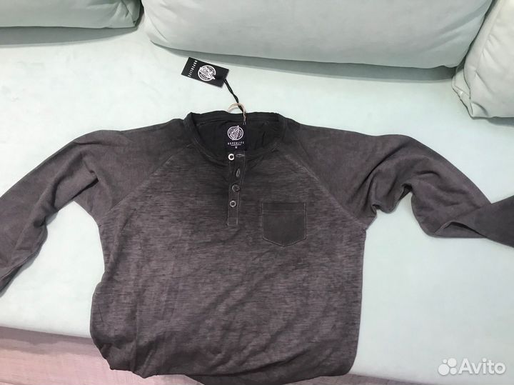 Лонгслив (хенли)