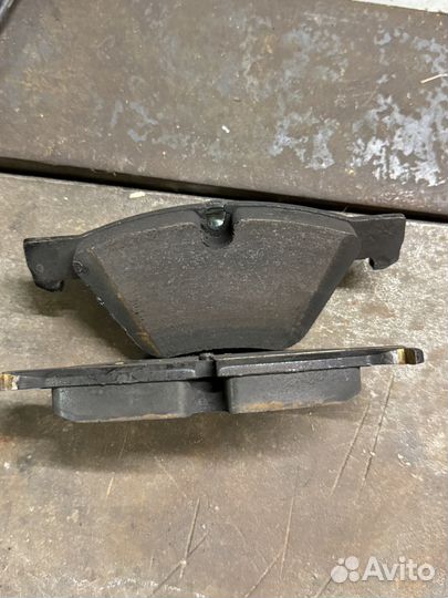 Передние колодки BMW F10