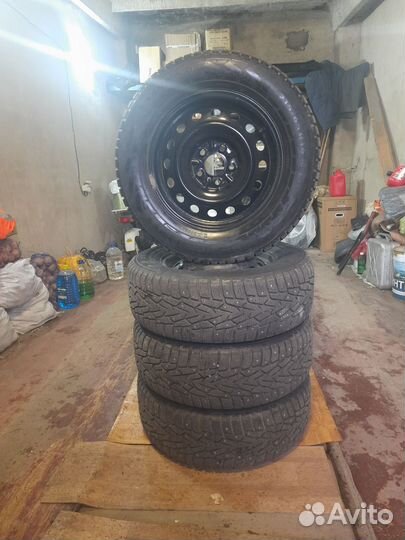 Nokian Tyres Nordman 7 SUV 215/65 R16