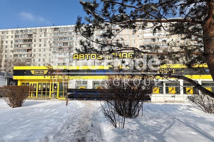 Продам торговое помещение, 482 м²