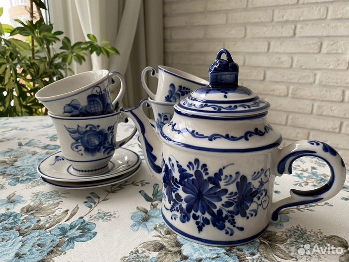 Сервиз чайный гжель