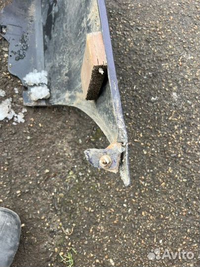 Бампер задний Nissan Primera P11 седан 1.8 1998