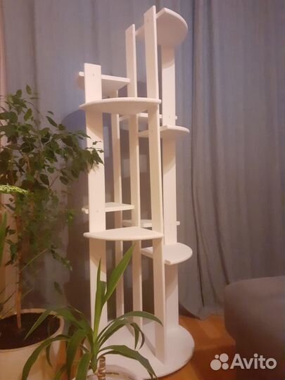 Подставка, полка для цветов