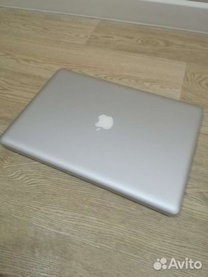 Macbook pro 13 mid 2010