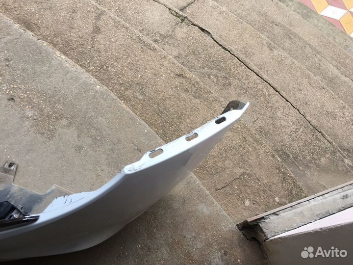 Бампер на весту передний