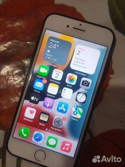 Телефон iPhone 7