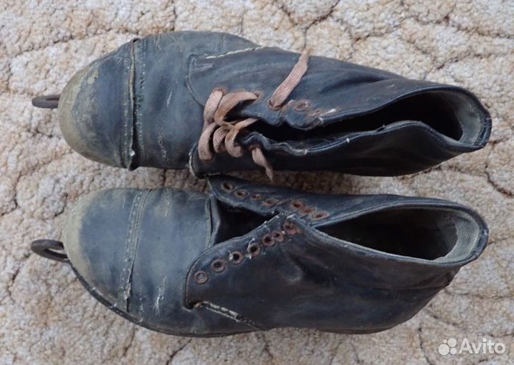 Старинные коньки для фигурного катания