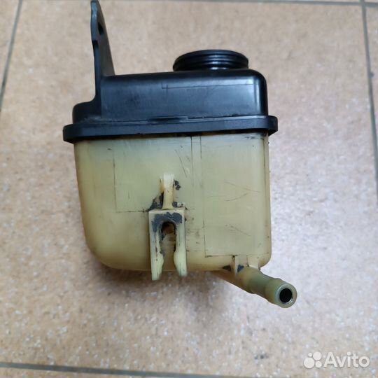 Бачок гидроусилителя руля (гур) Audi 80 В3