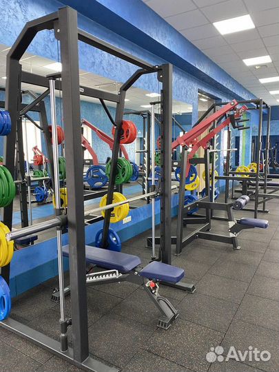 Тренажер смита коммерческий С контрбаллансом