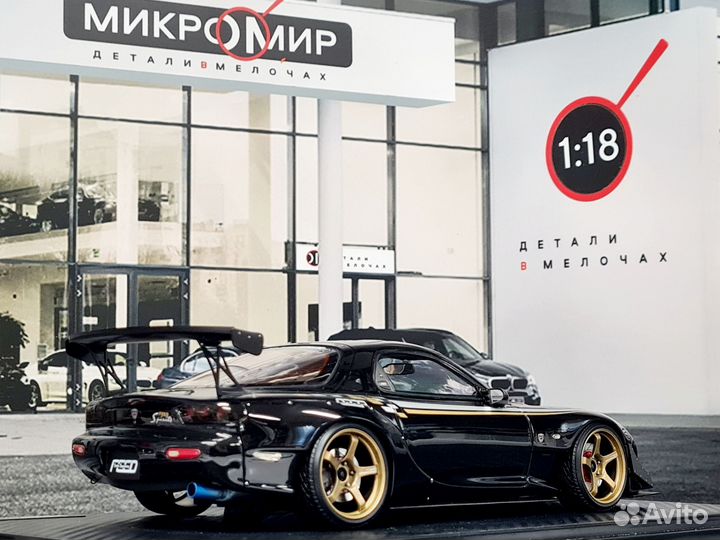 Модель IG 1/18 Mazda RX-7 feed