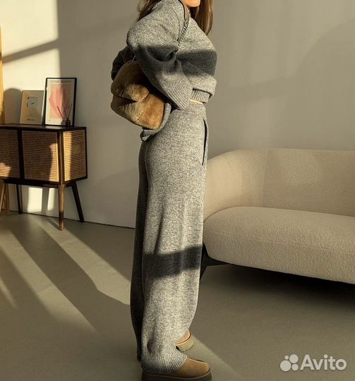 Трикотажный костюм женский