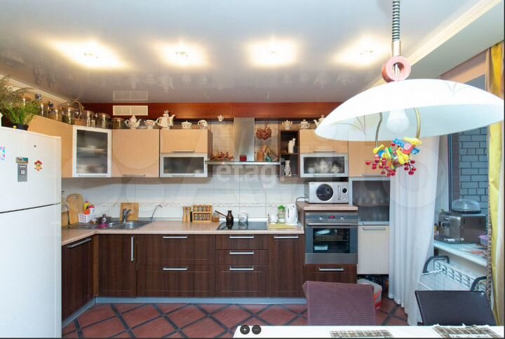 3-к. квартира, 92,8 м², 7/14 эт.