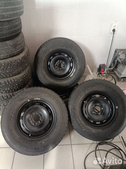 Delinte Winter WD42 225/70 R15 112