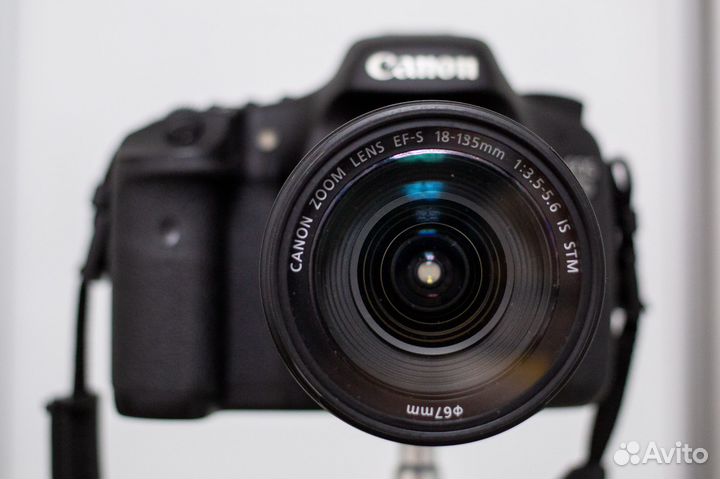 Фотоаппарат Canon 7D + Сanon EF-S 18-135 IS STM