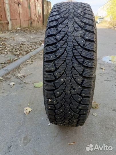 Pirelli Ice 205/65 R16