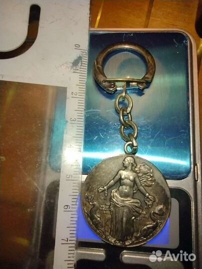 Медаль брелок антиквариат серебро редкость