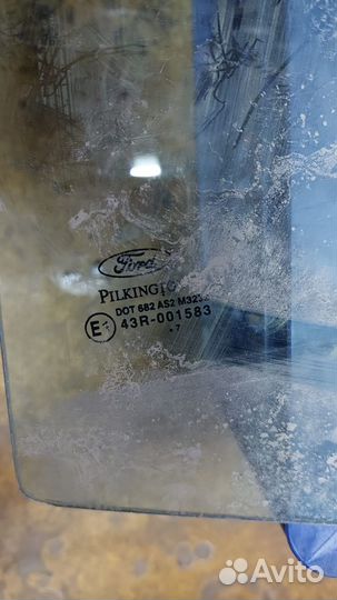 Стекло двери заднее левое Ford Fusion