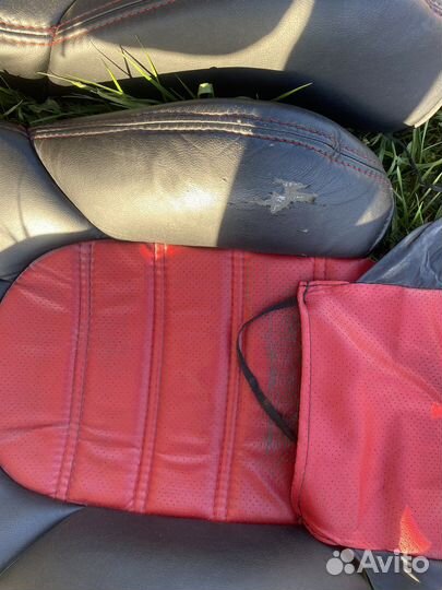 Авточехлы из экокожи Dinas