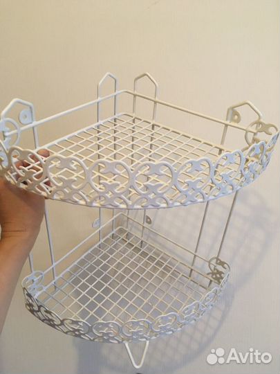 Угловая полочка в ванную/на кухню/в детскую