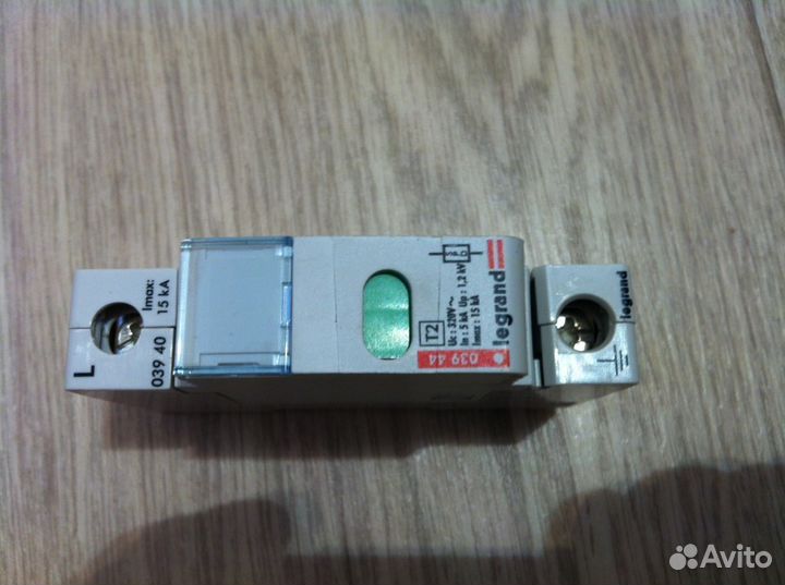 Разрядник Legrand 1-полюсный 15кА 230В 3940