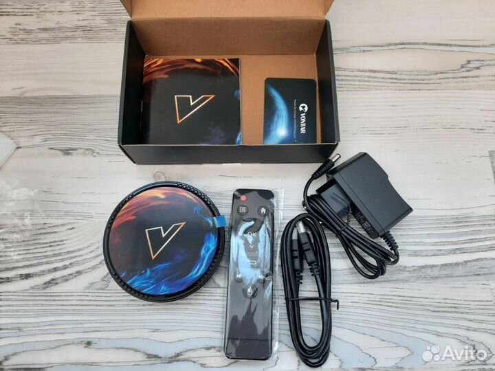 Тв-смарт смартбокс vontar H1 Android 12