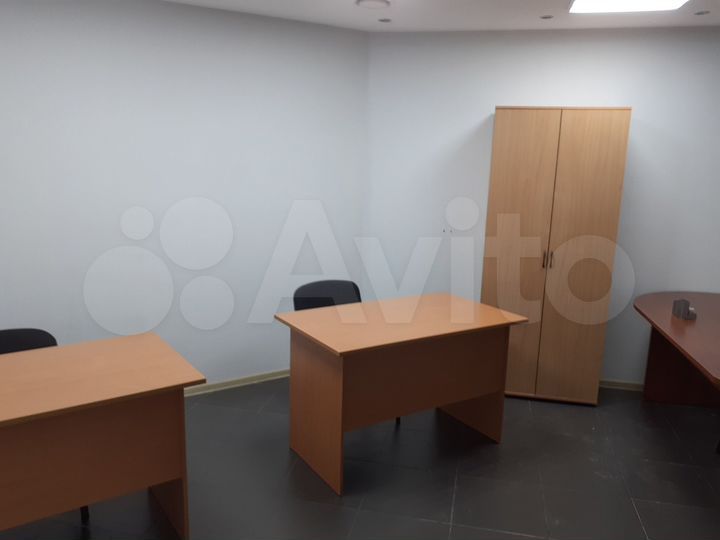 Сдам в аренду офисы 16 и 18 м² (смежные) Юр. адрес