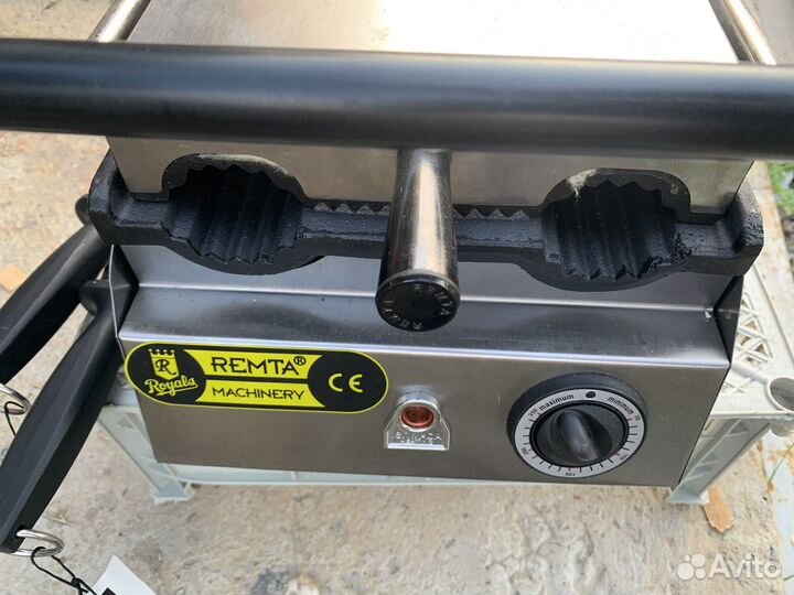 Гриль контактный для хот-дога remta R70