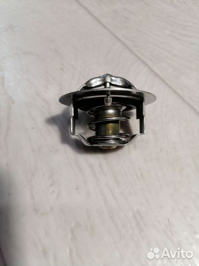 Термостат Nissan