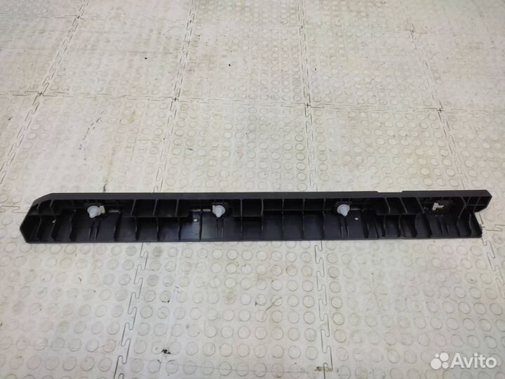 Накладка сиденья правая Lexus Rx 4 AL20 2015